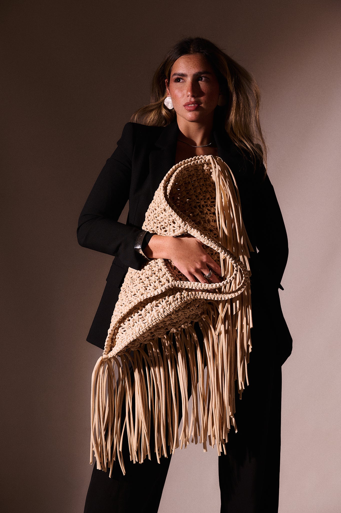 The maxi ikigai tote in caramel