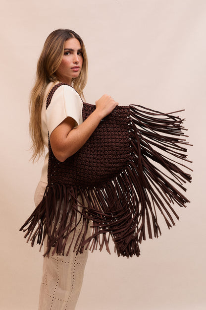 The maxi ikigai tote in chocolate