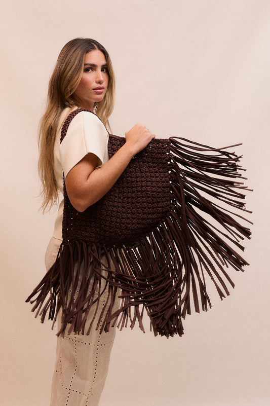 The maxi ikigai tote in chocolate