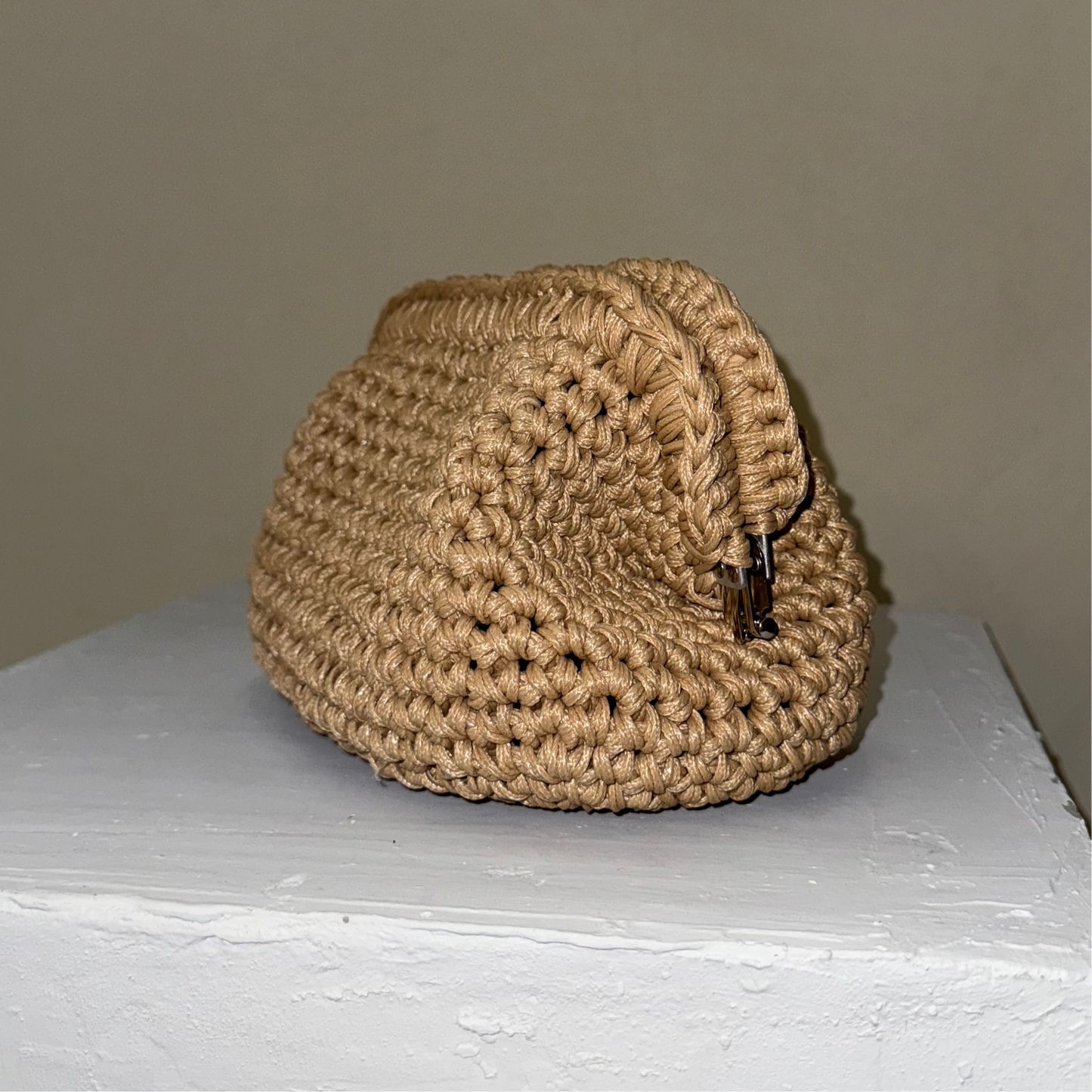 The dumpling clutch