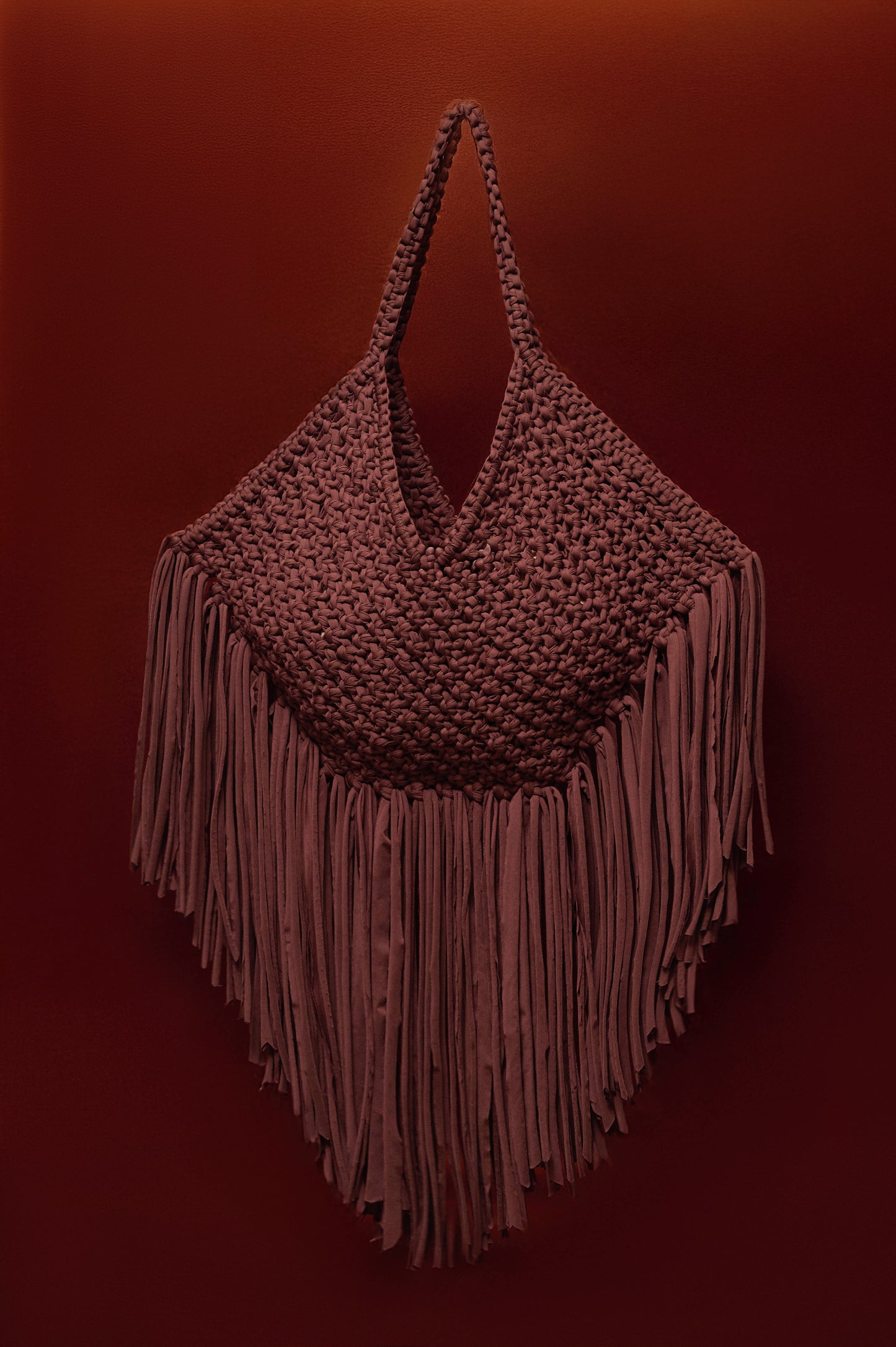 The maxi ikigai tote in chocolate